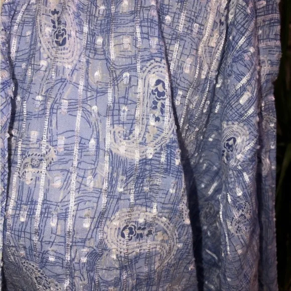 PURE JILL SIZE LARGE BLUE & WHITE PAISLEY BLOUSE 3/4 SLEEVE V/NECK W/TIES EUC - Picture 2 of 4